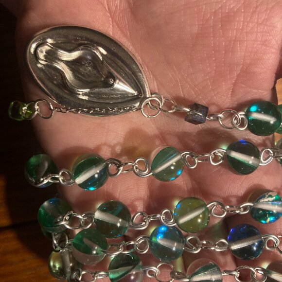 Handmade Feminist Rosary with Glass Transparent Green Beads - Picture 2 of 3